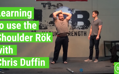 Learning how to use The Shoulder Rök with Chris Duffin